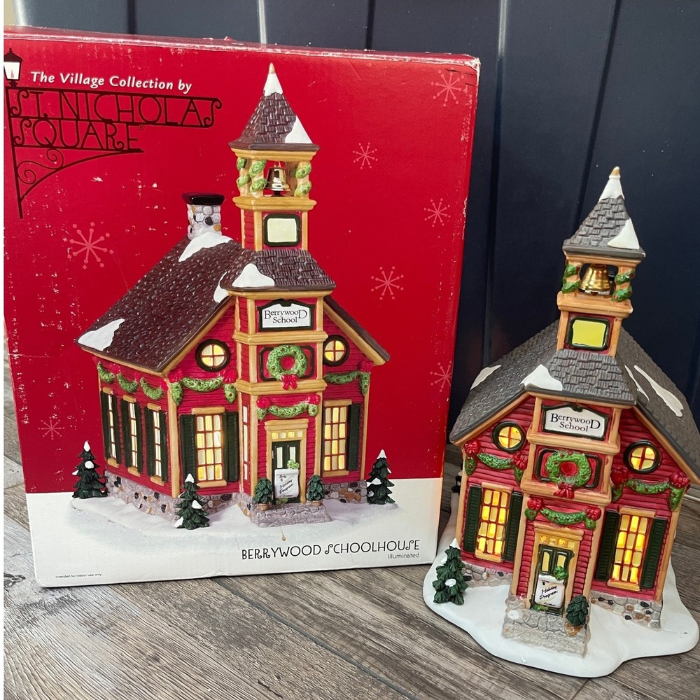 St Nicholas Square BERRYWOOD SCHOOLHOUSE Illuminated Christmas Village Building
